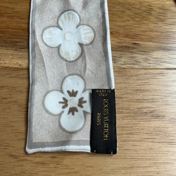 Rare vintage Louis Vuitton bandeau - Picture 3 of 9
